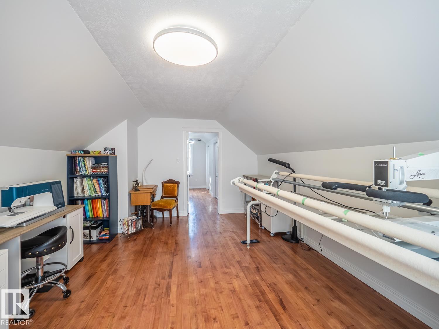 10511 68 AV NW - Image 22