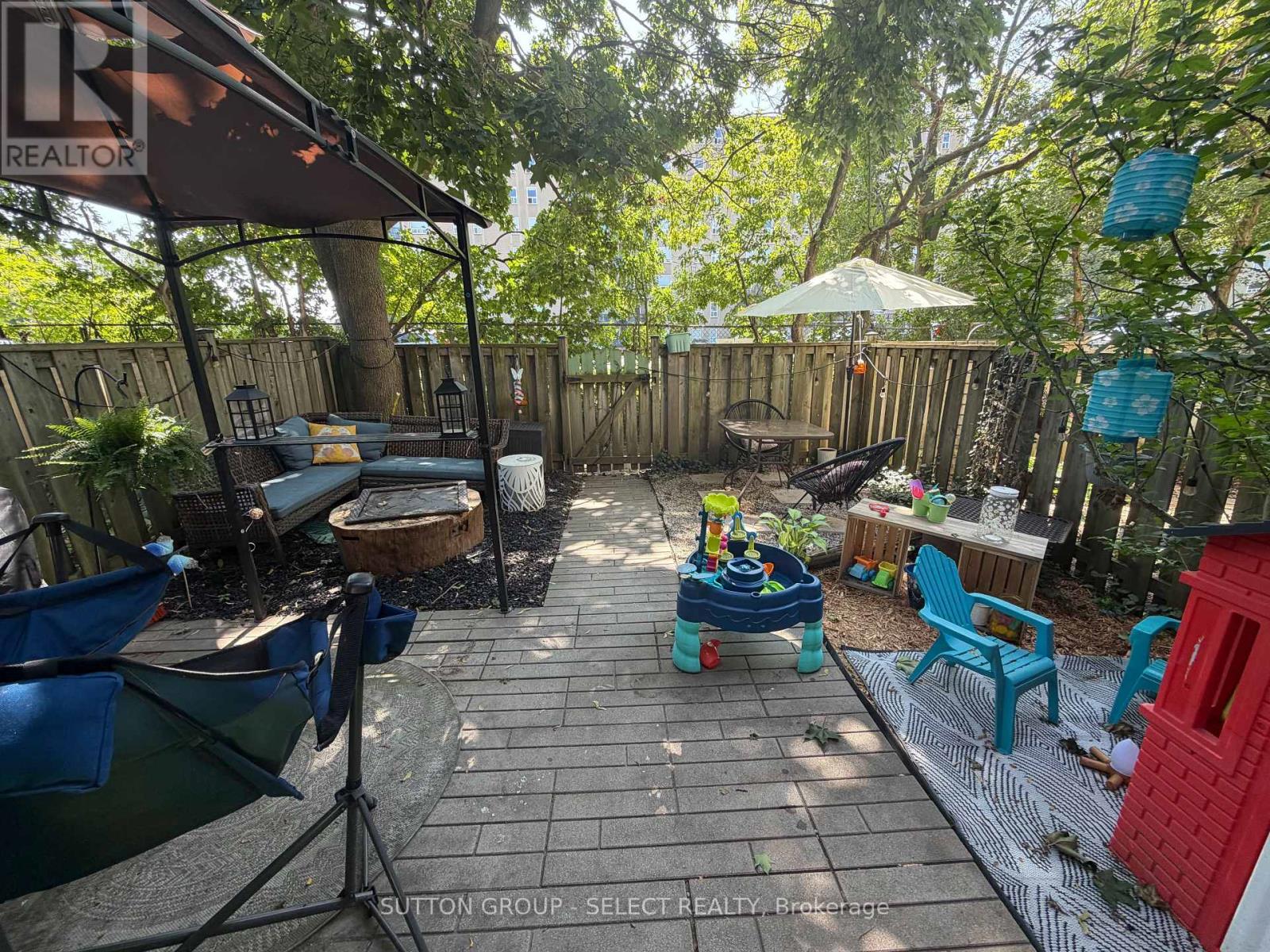 #26 825 DUNDALK DRIVE - 14