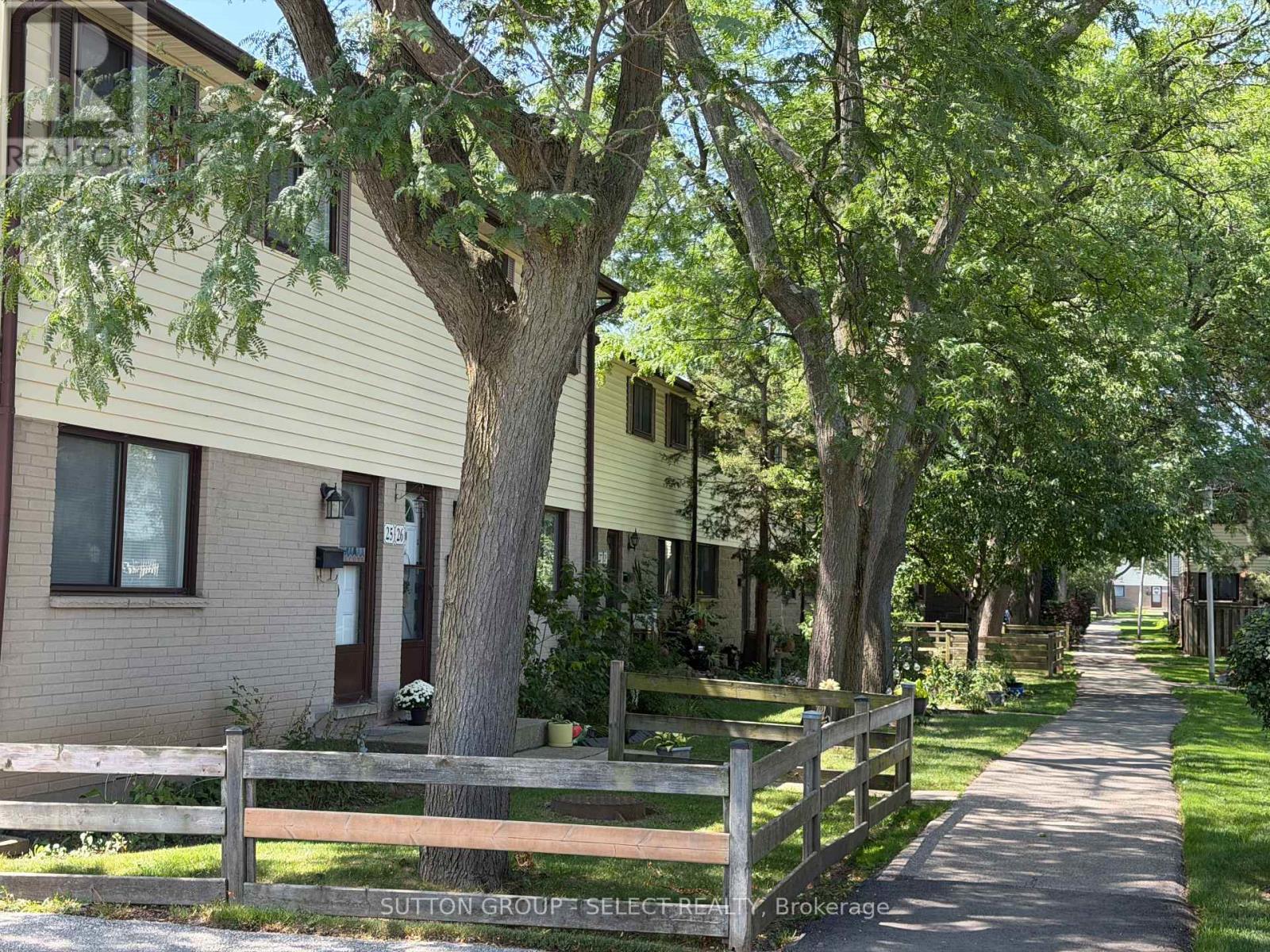 #26 825 DUNDALK DRIVE - 3