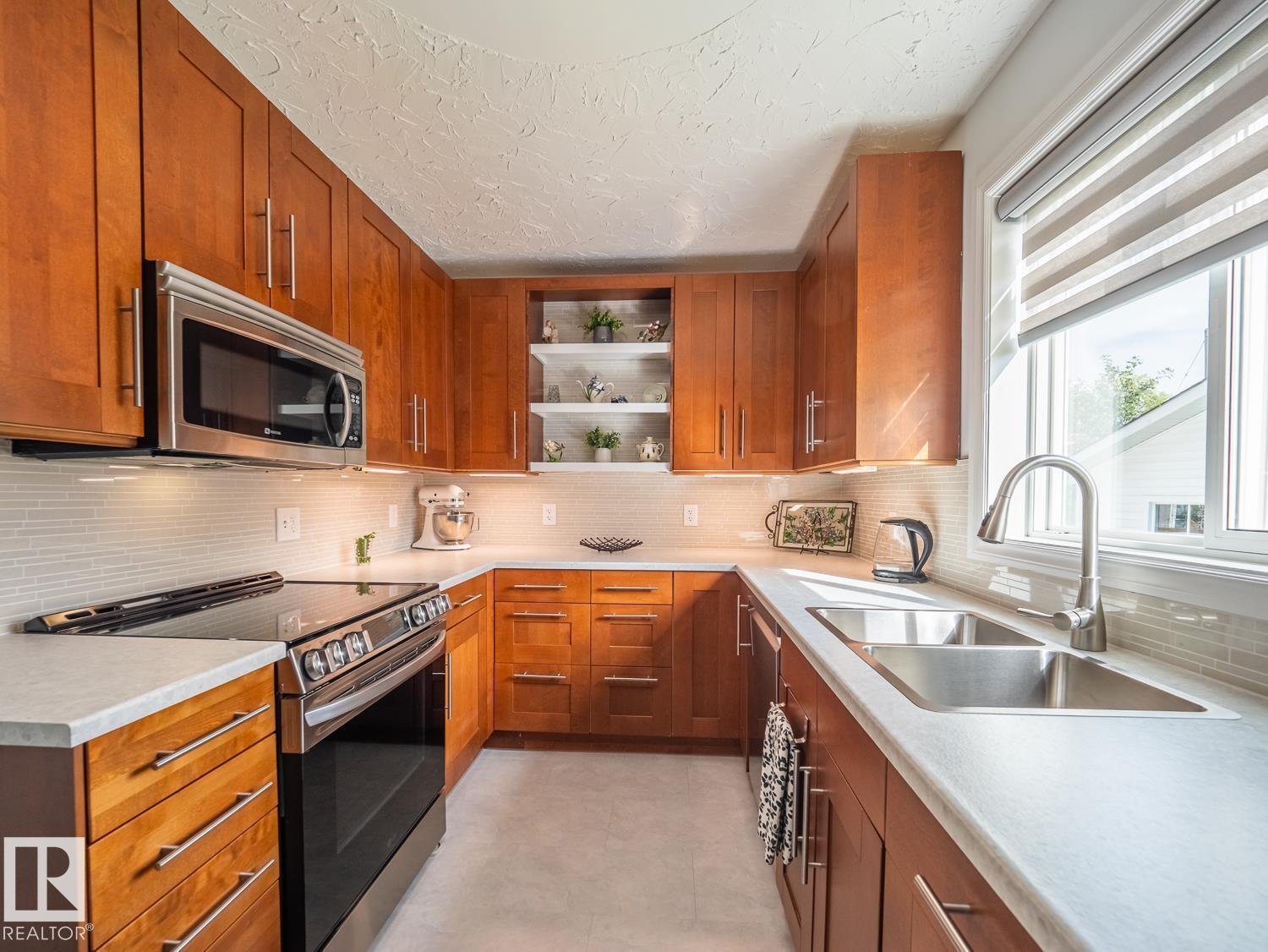 10511 68 AV NW - Image 15