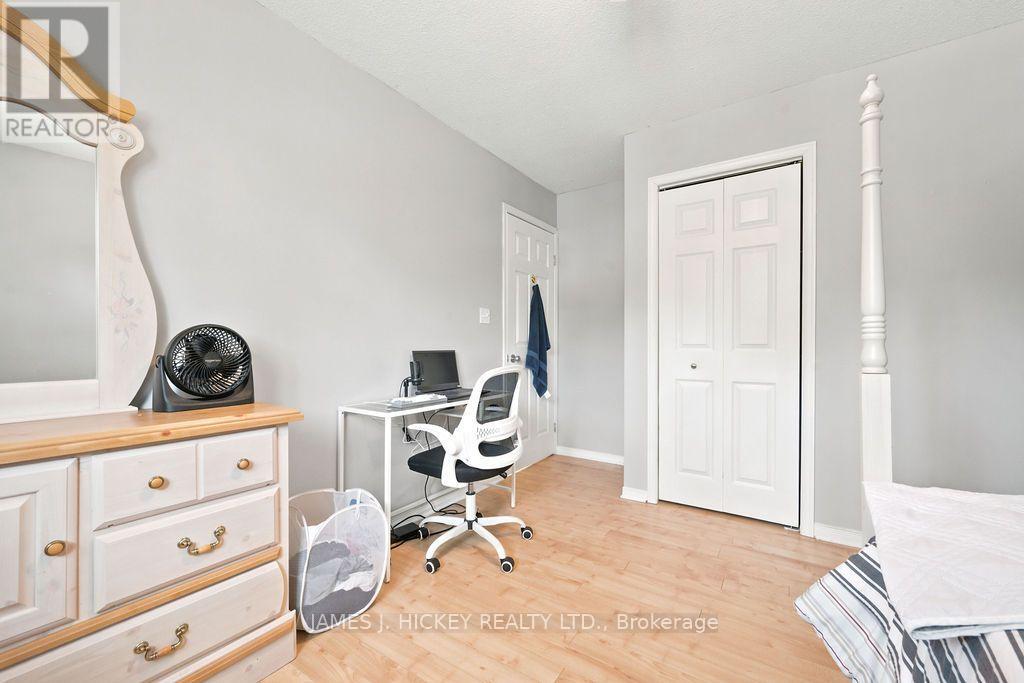 4 BANTING DRIVE - Image 24