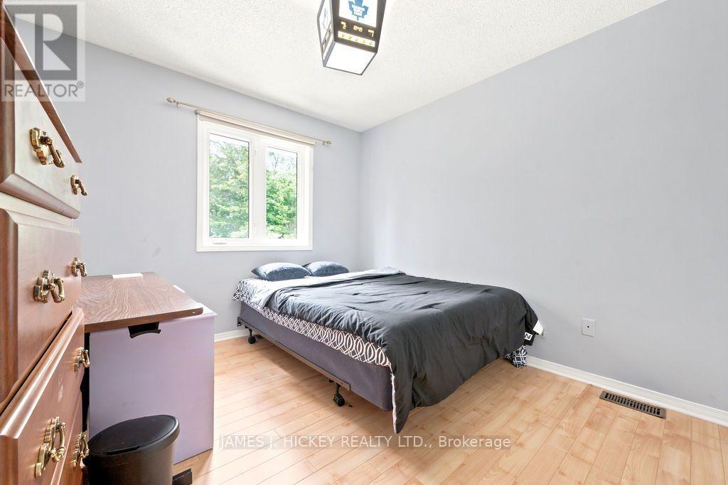 4 BANTING DRIVE - Image 27