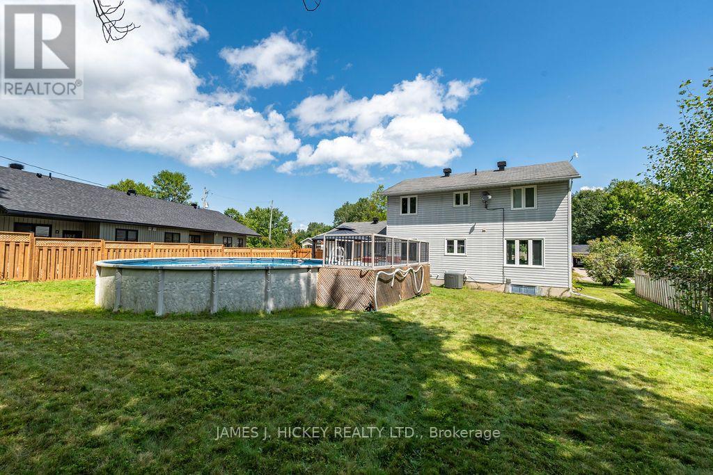 4 BANTING DRIVE - Image 43