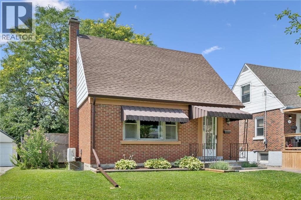 114 LORNE Crescent - 4