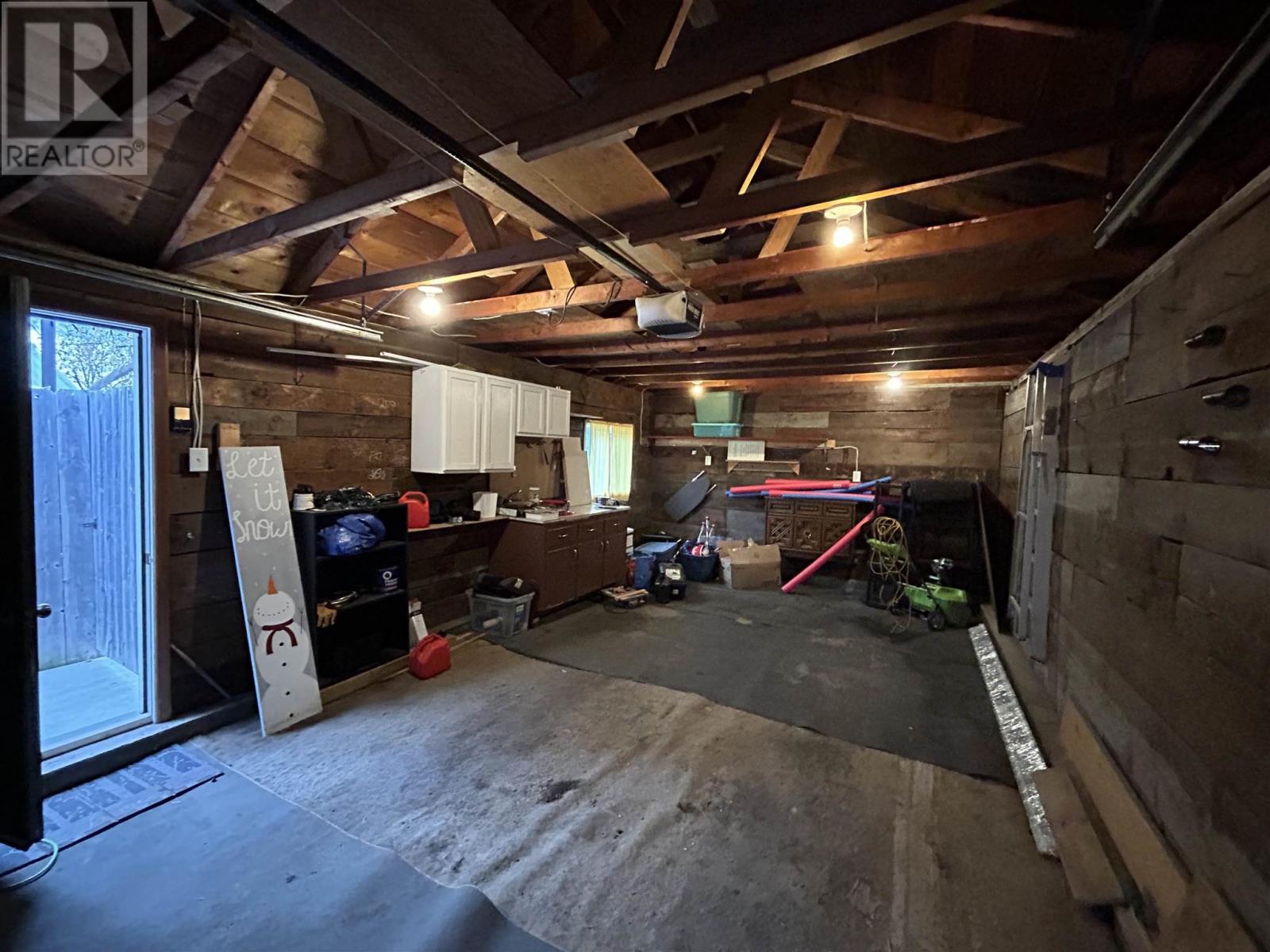 628 Second ST E - Image 38