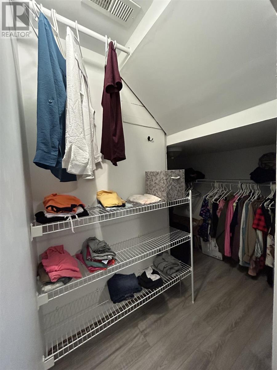 628 Second ST E - Image 29