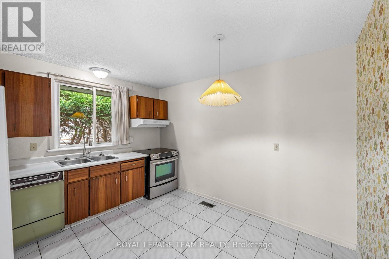 1380 MARCHAND STREET - 14