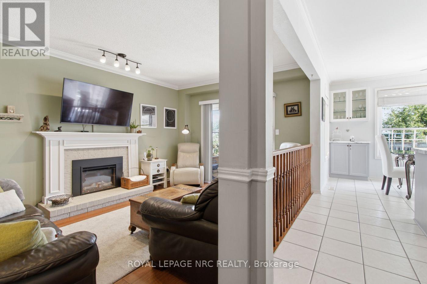 26 STRADA BOULEVARD - 17