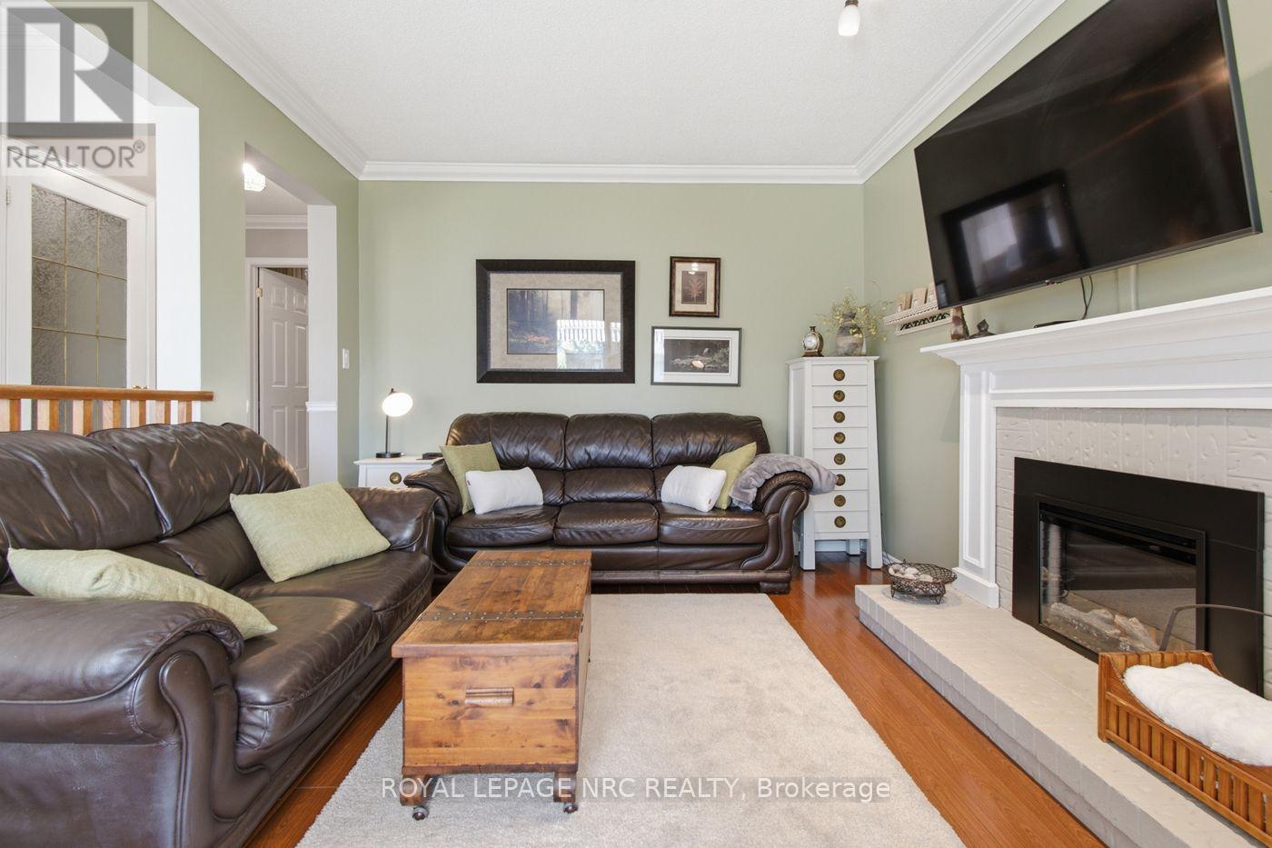 26 STRADA BOULEVARD - 19