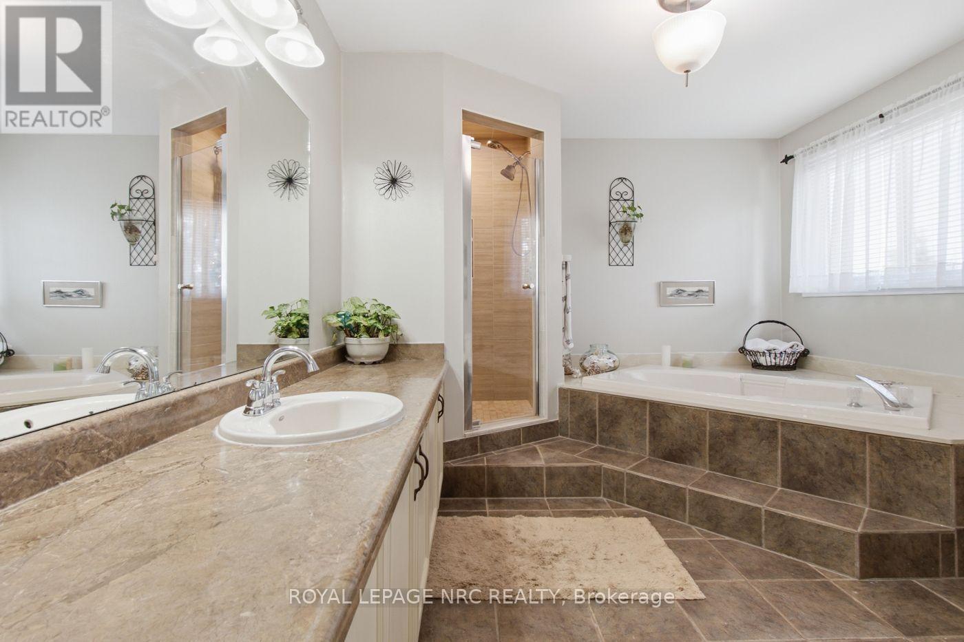 26 STRADA BOULEVARD - 29