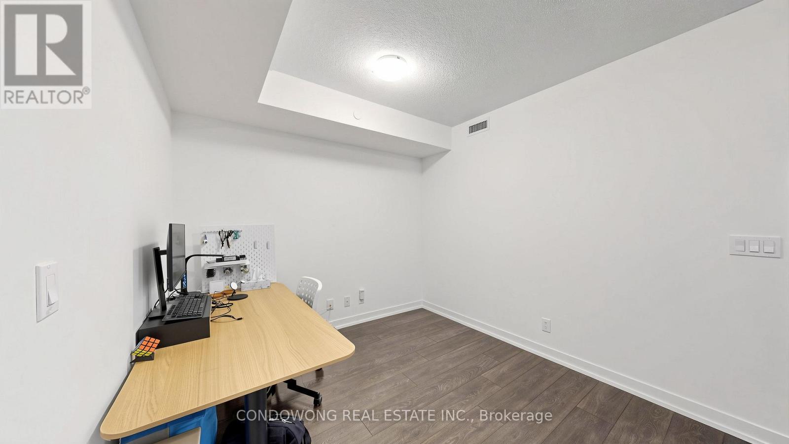 #616 60 SHUTER STREET - 7