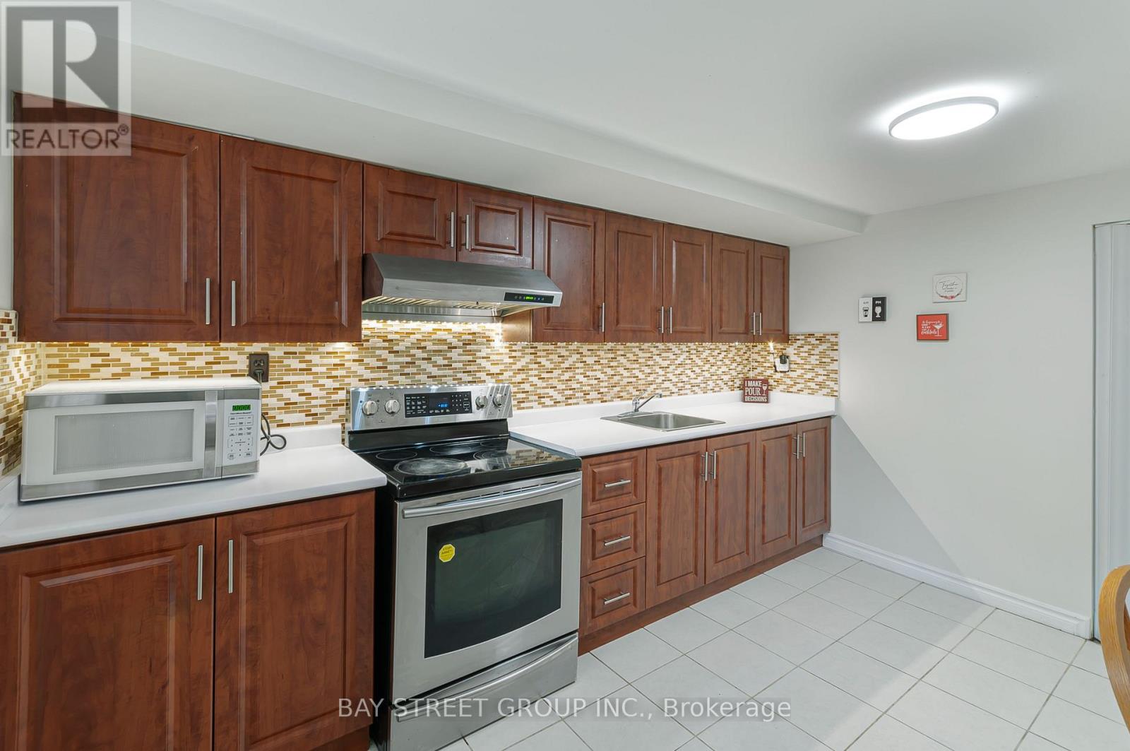 89 MINTWOOD DRIVE - 26