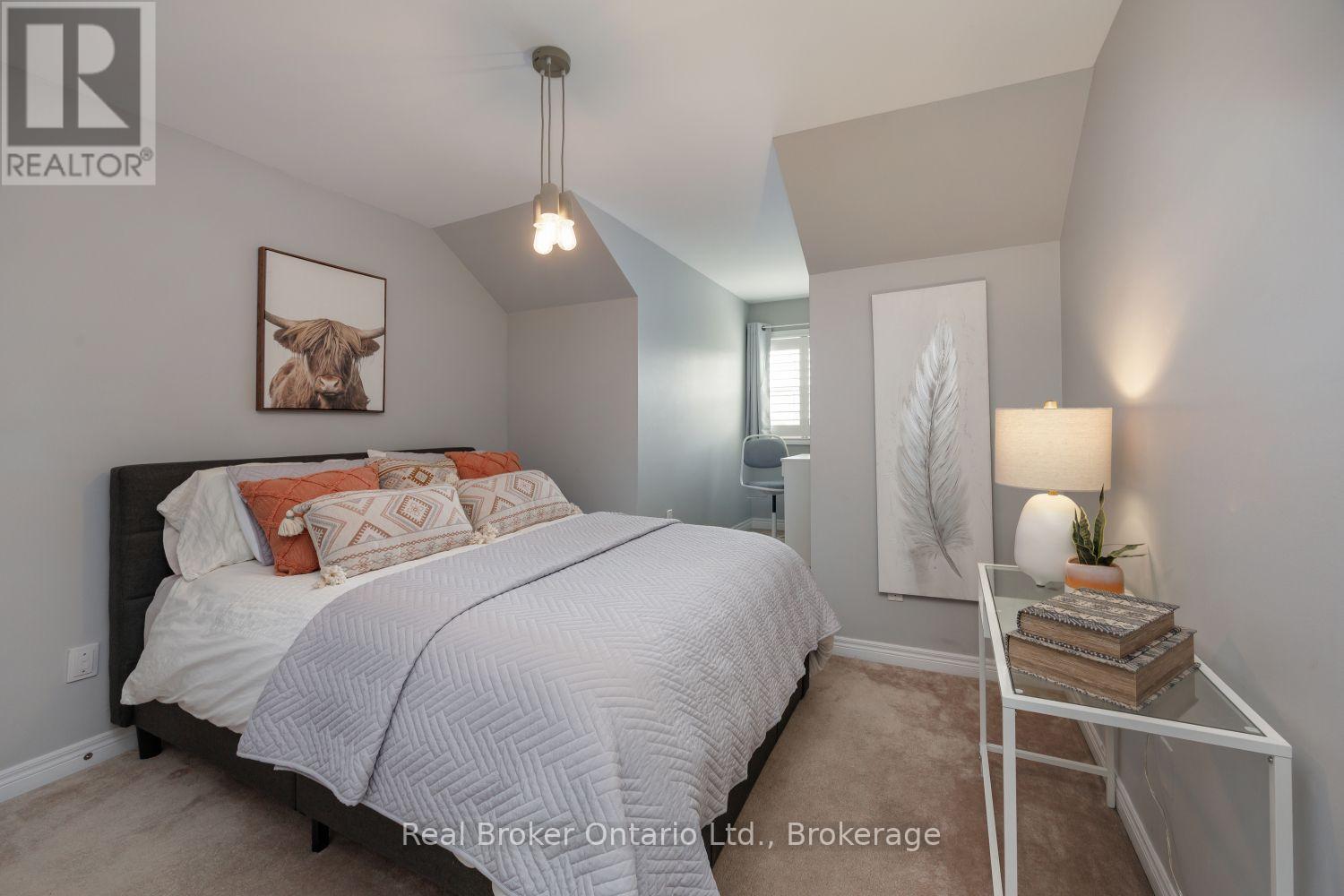 11 GREENAWAY CIRCLE - Image 21