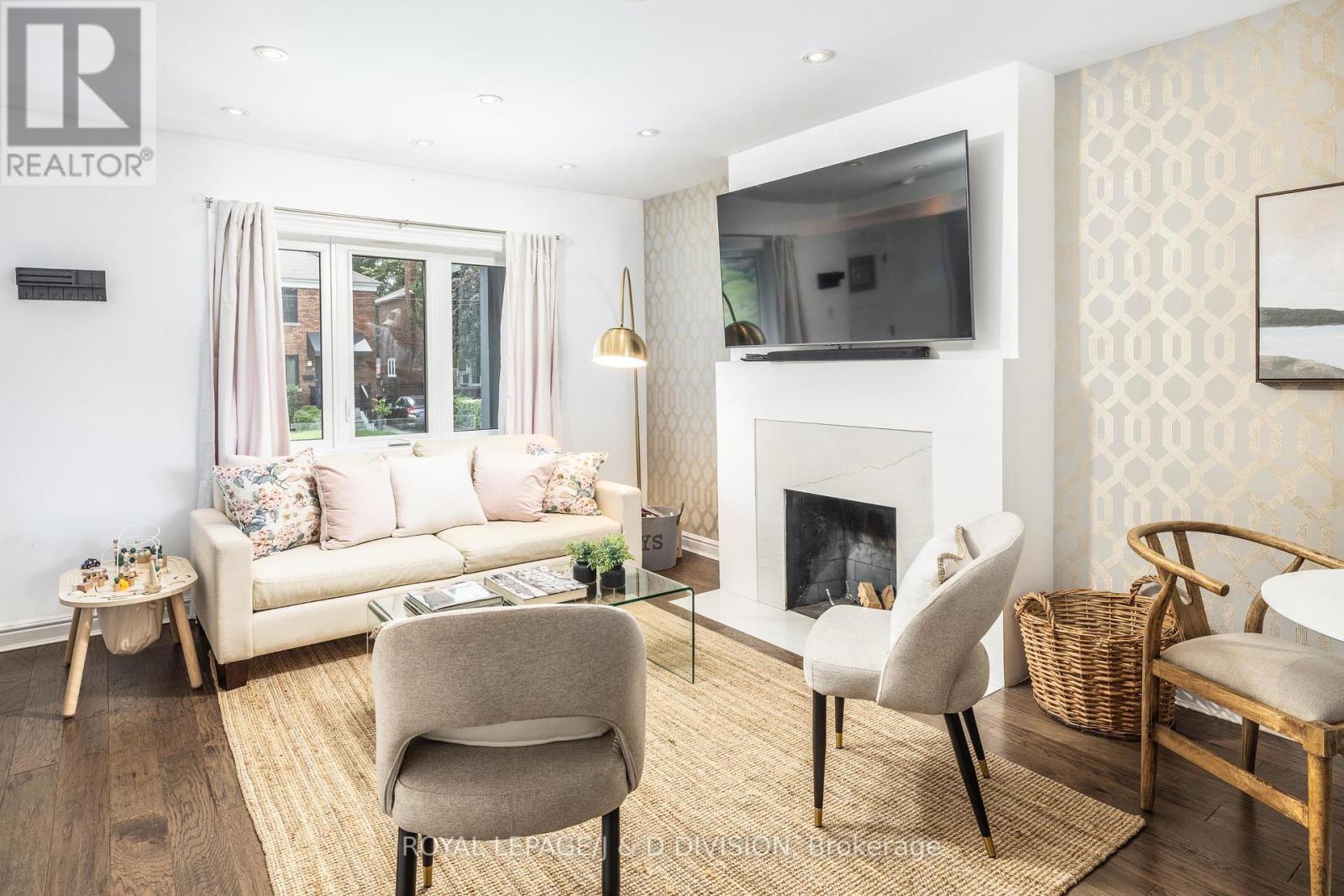 6 LANKIN BOULEVARD - 9