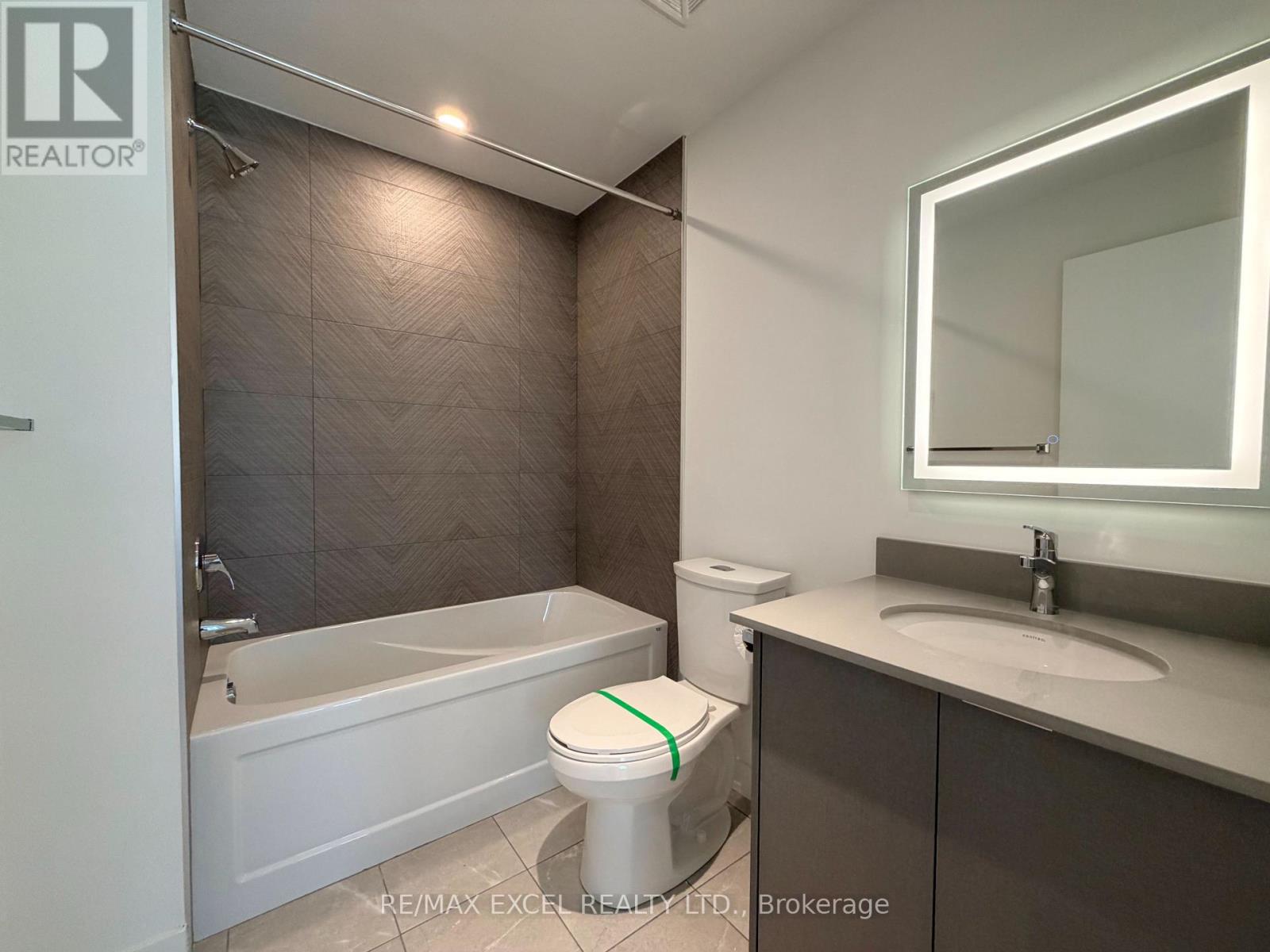 #5 3069 PHARMACY AVENUE - Image 30