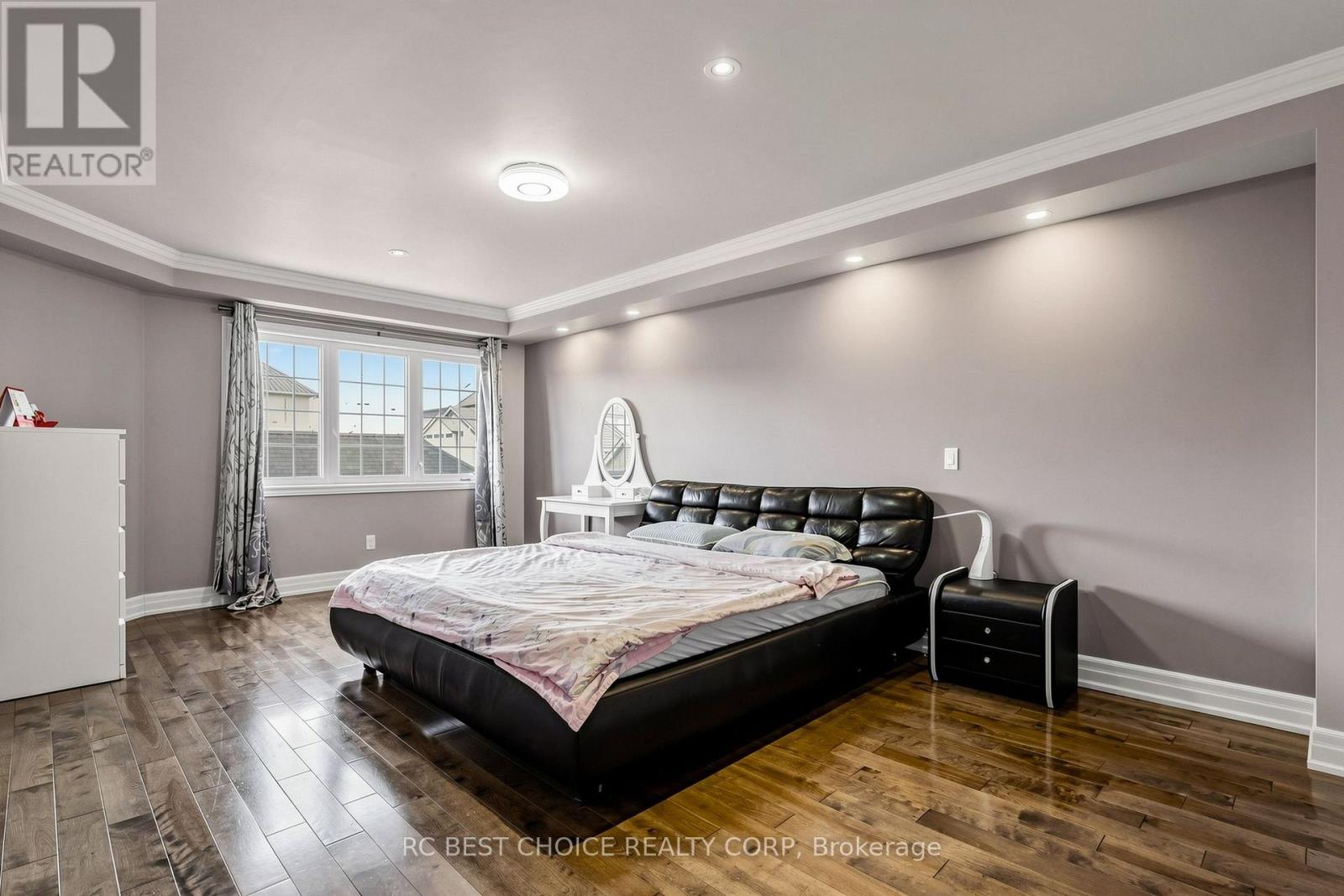 18 CHAUNCEY COURT - 25