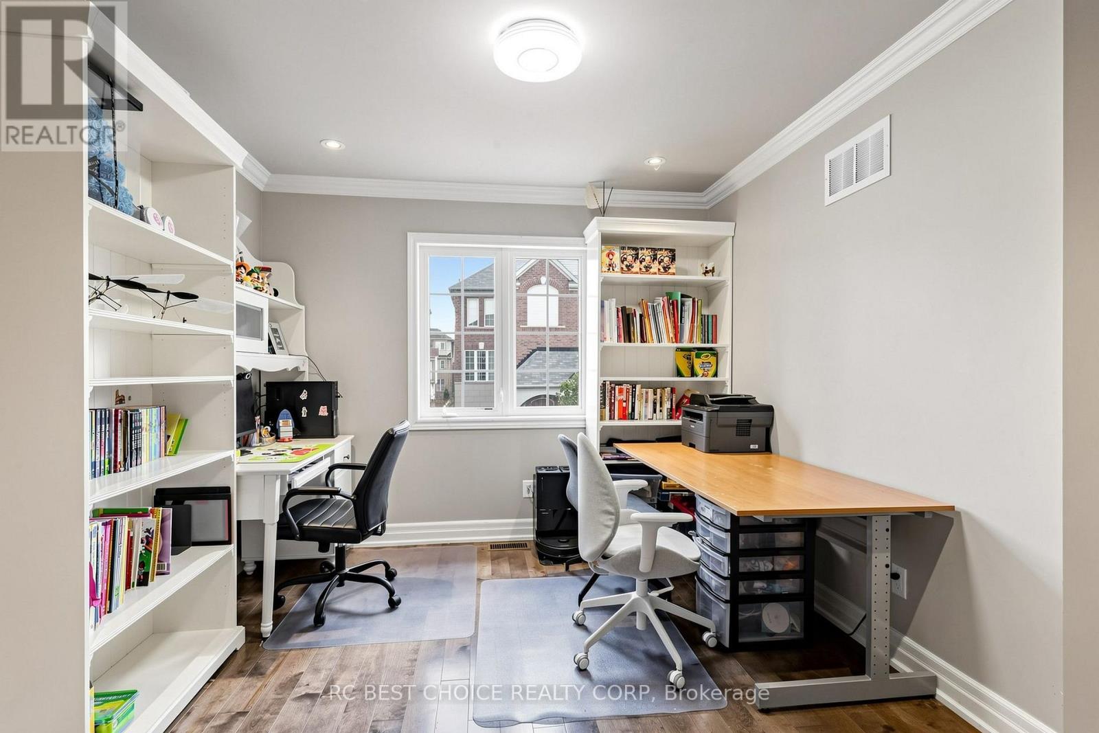 18 CHAUNCEY COURT - 33