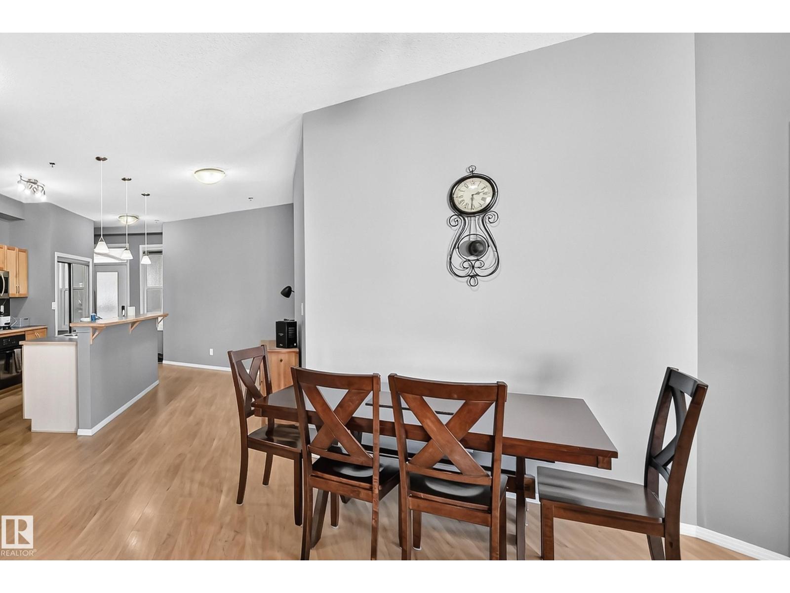 #349 4827 104A ST NW - 25