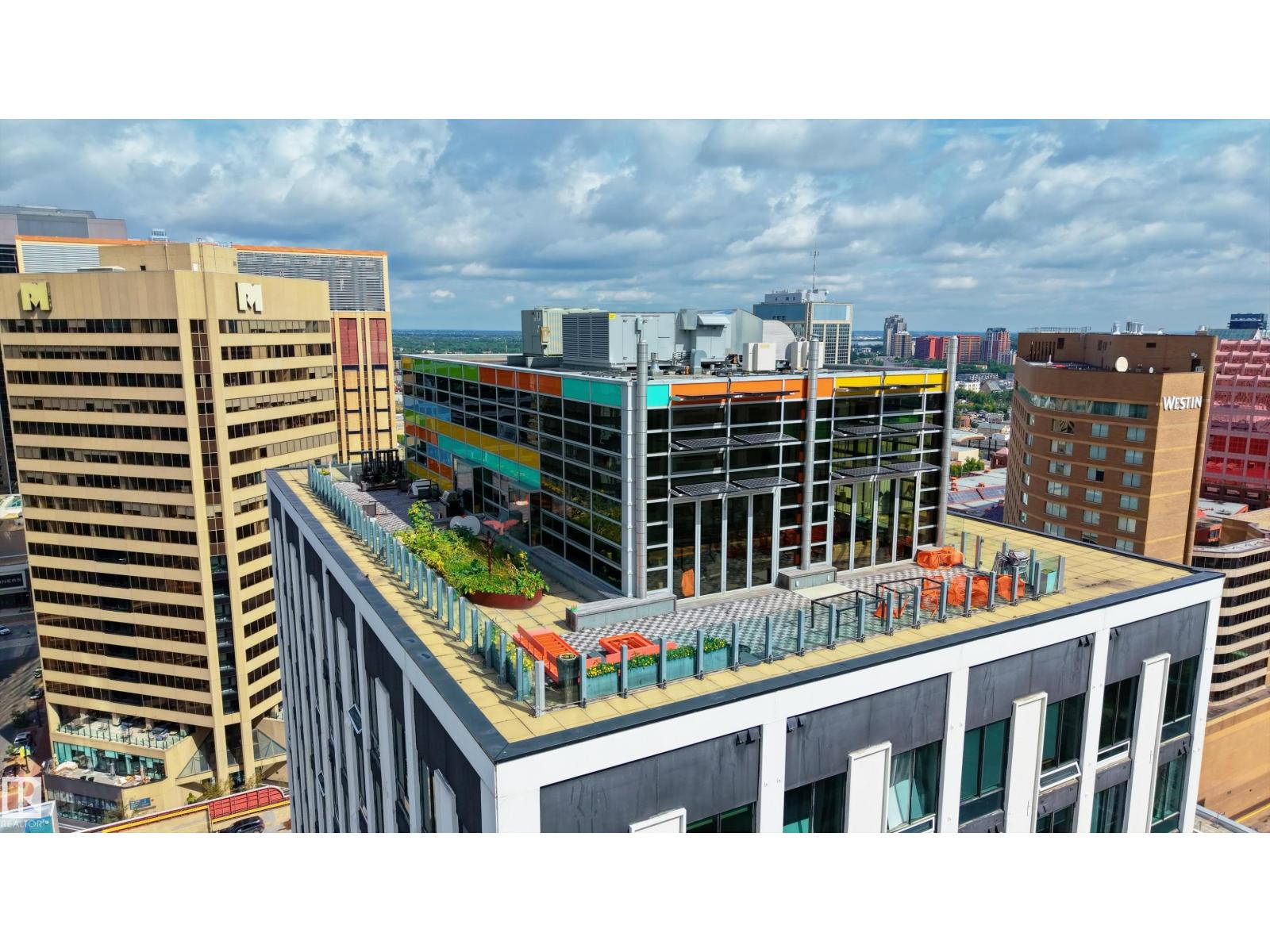 #913 10024 JASPER AV NW - 21