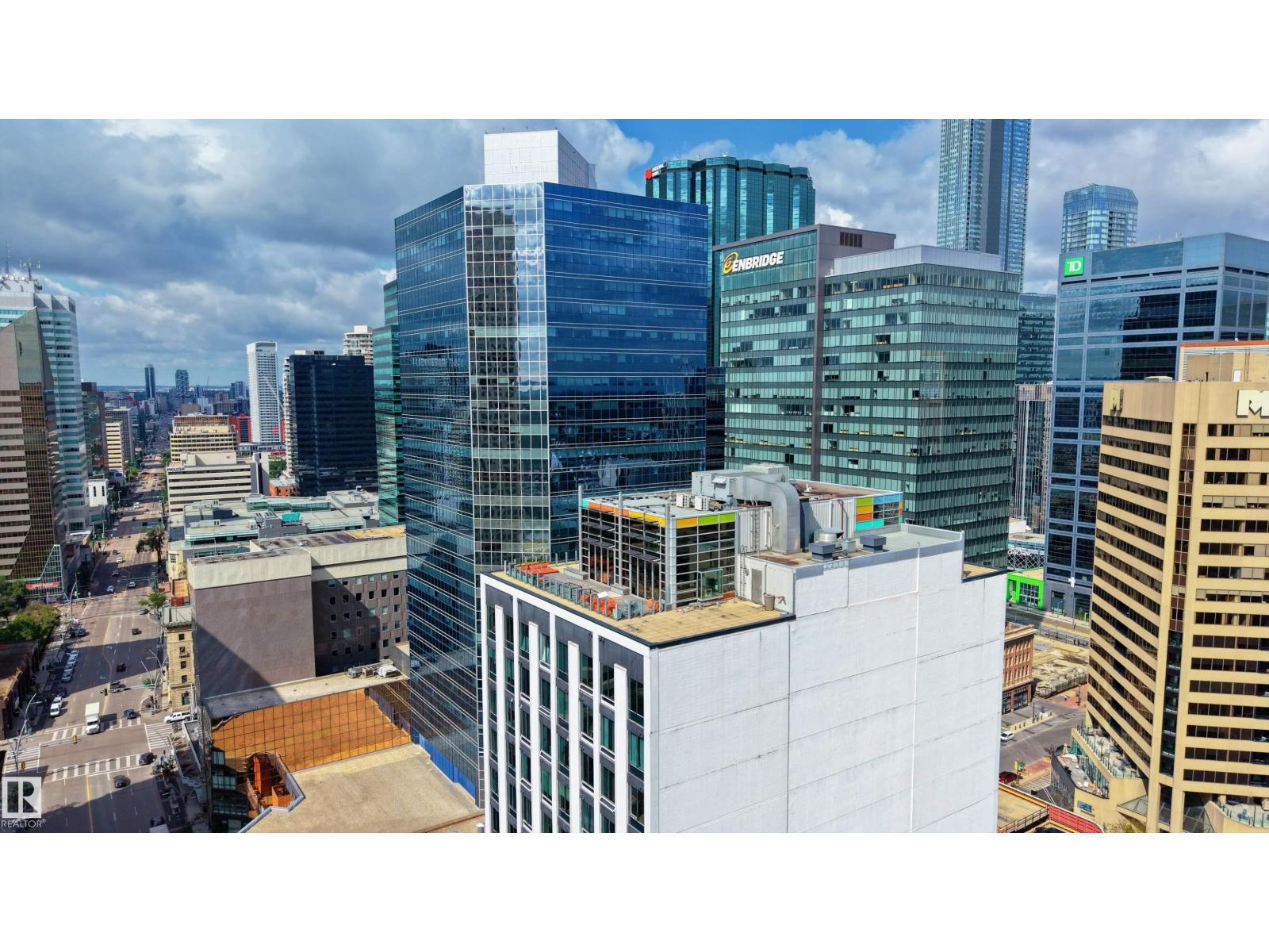 #913 10024 JASPER AV NW - 23