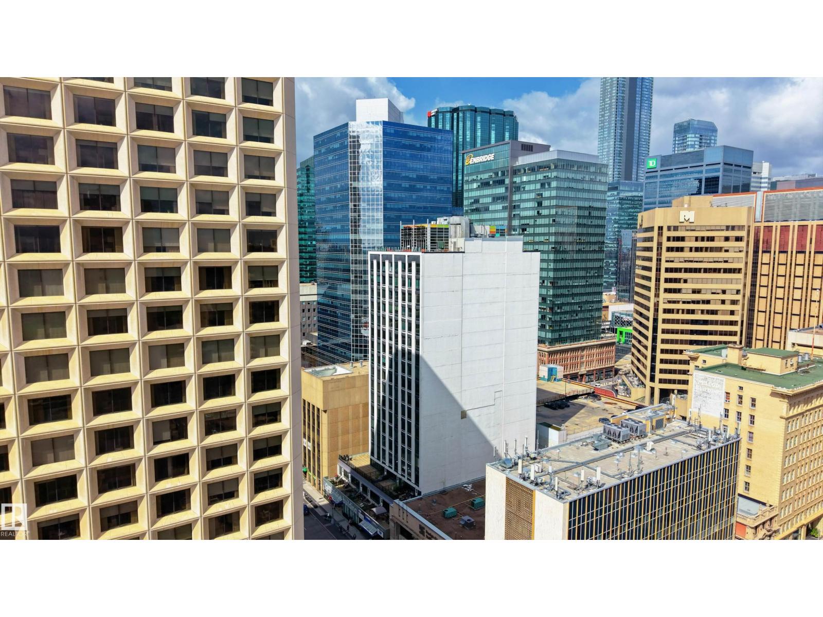 #913 10024 JASPER AV NW - Image 24