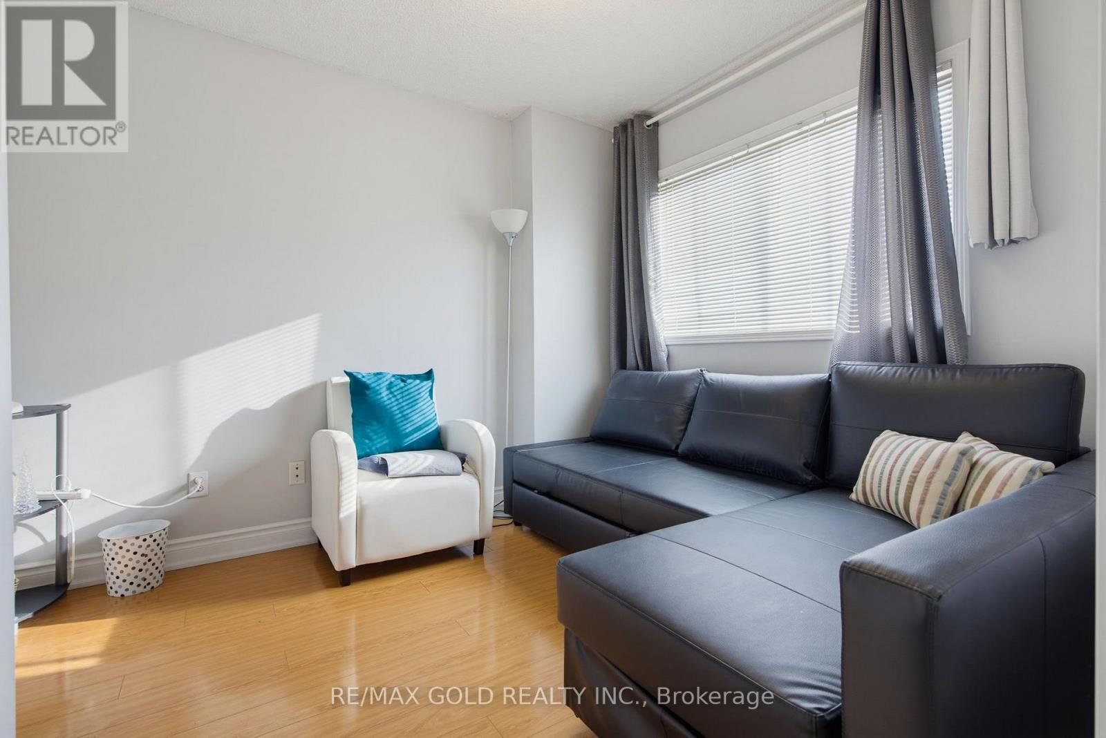 51 ALASKAN SUMMIT COURT - 23