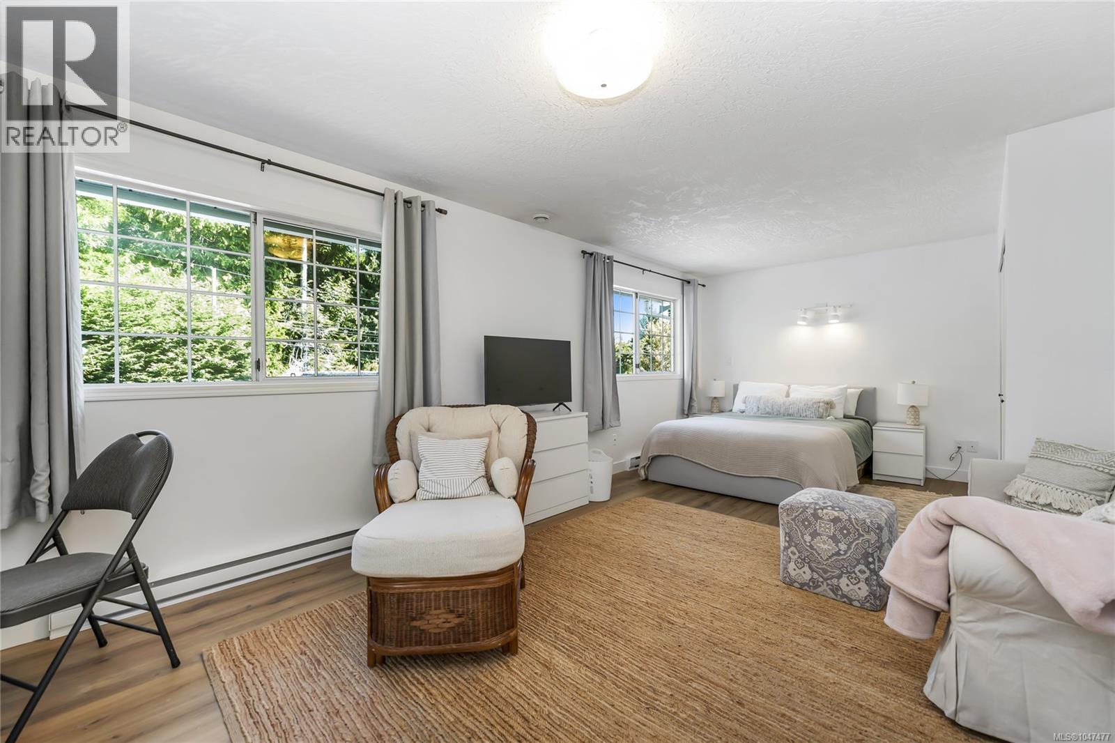 2146 Henlyn Dr - Image 22