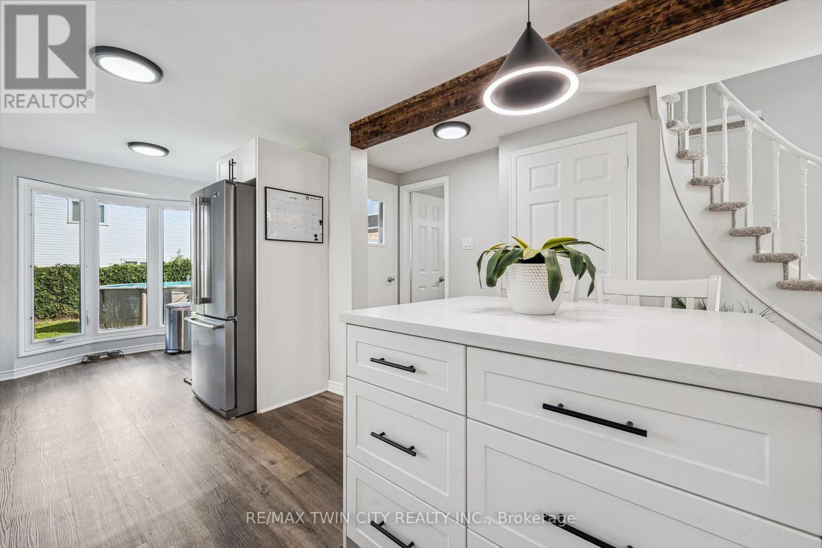 54 ROYAL ORCHARD PLACE - Image 15