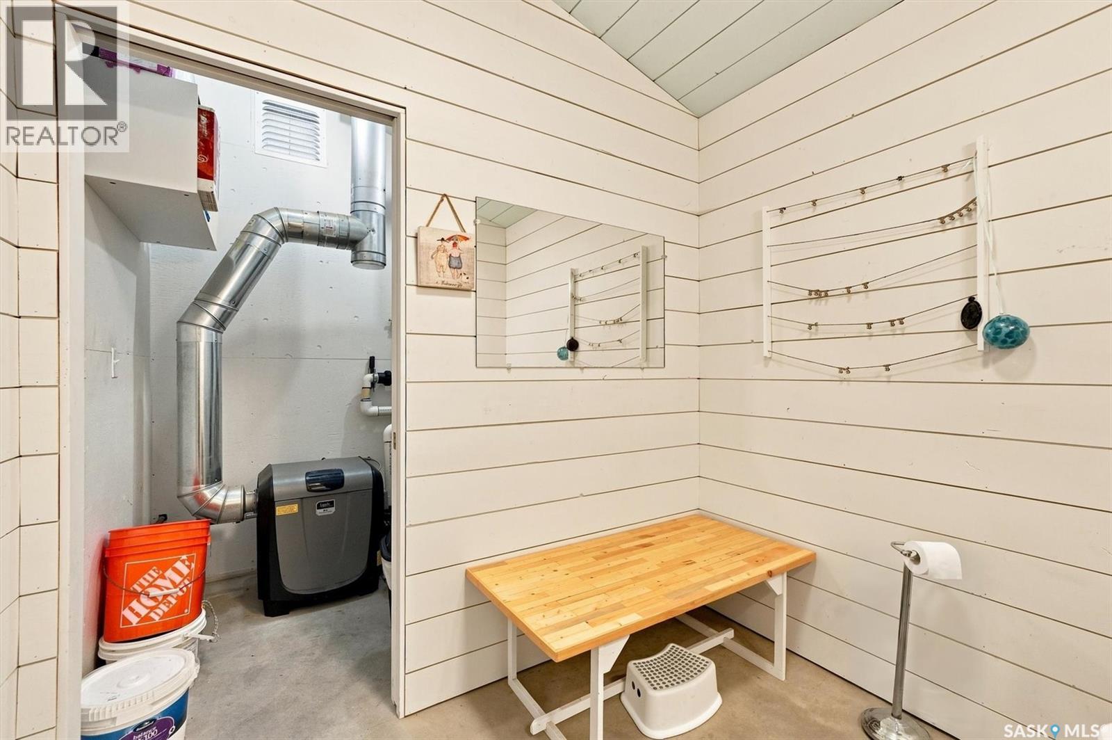 273 Carleton DRIVE - 59