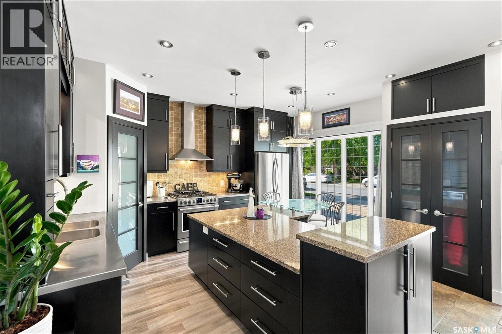 273 Carleton DRIVE - 9