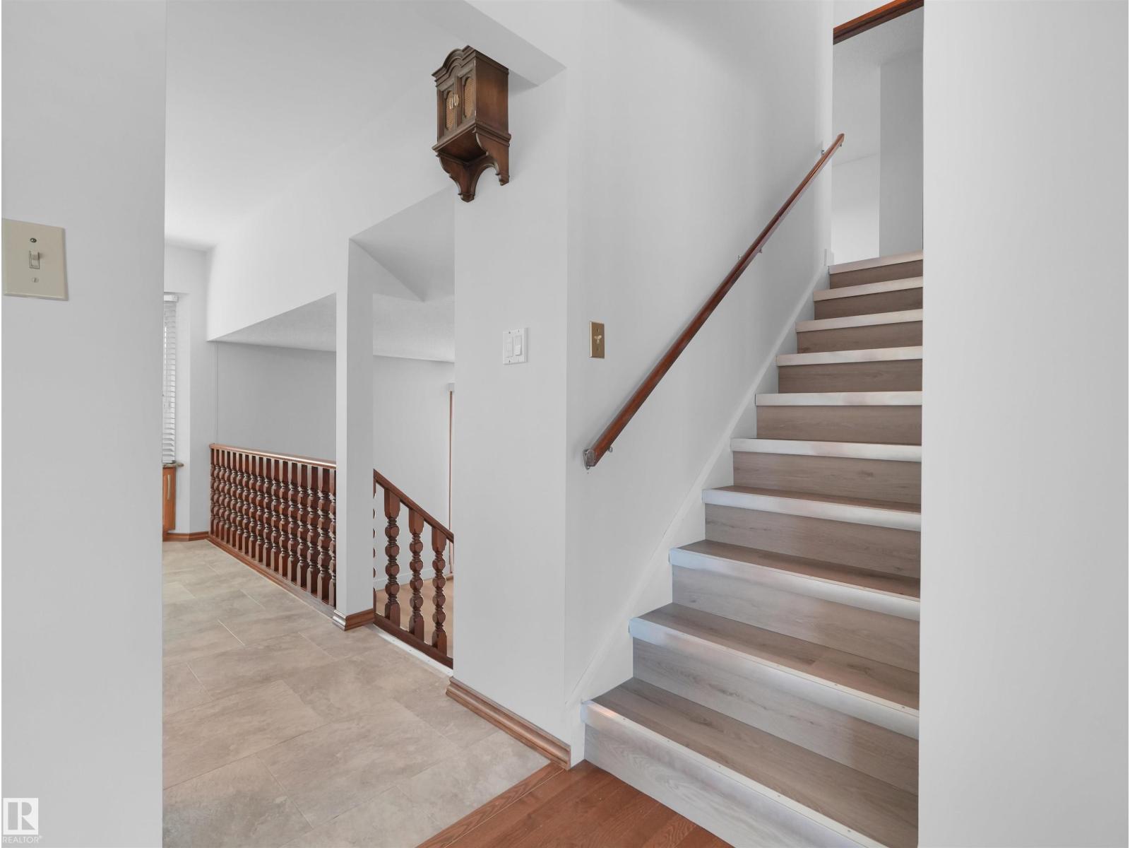 7357 18 AV NW - Image 8