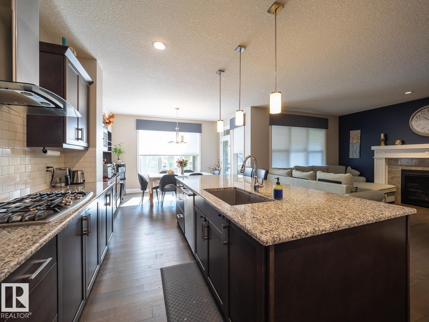 121 SUNWOOD BAY - 10