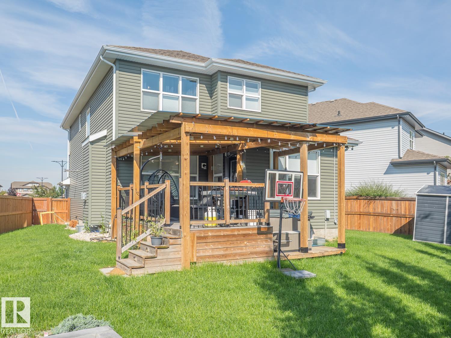 121 SUNWOOD BAY - Image 32