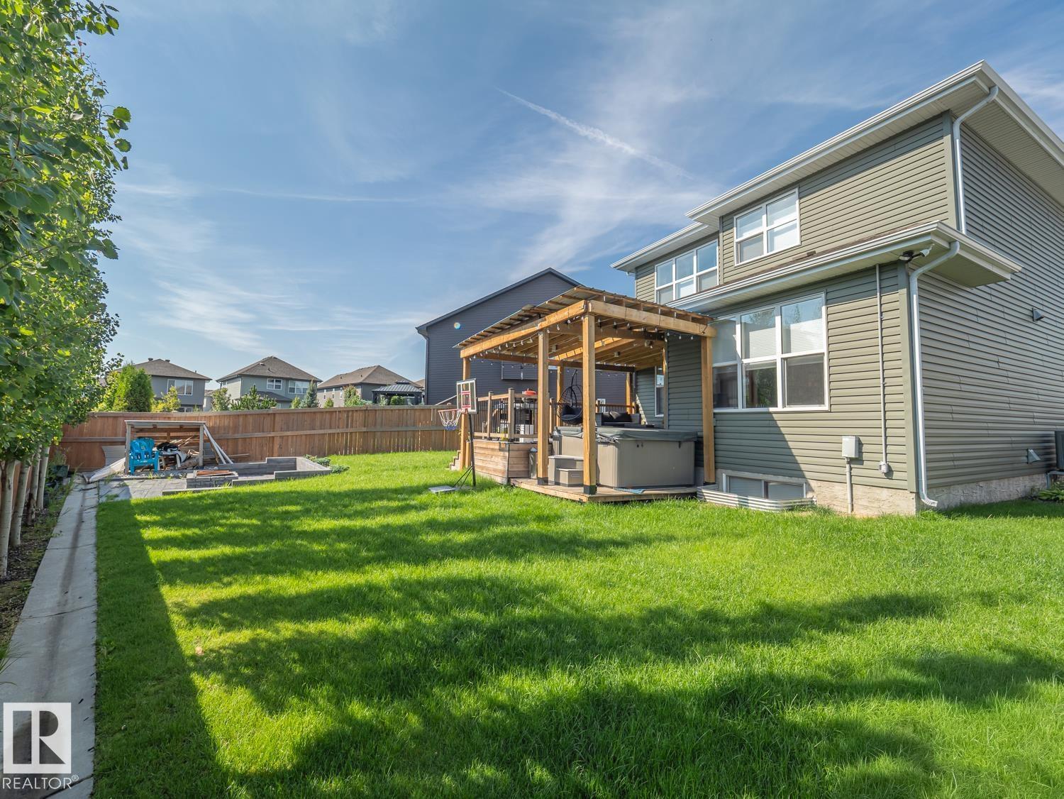 121 SUNWOOD BAY - Image 33