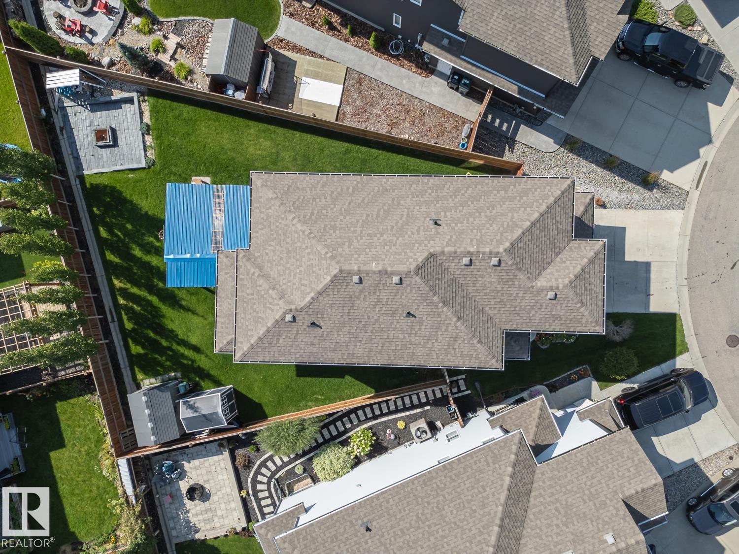121 SUNWOOD BAY - 36