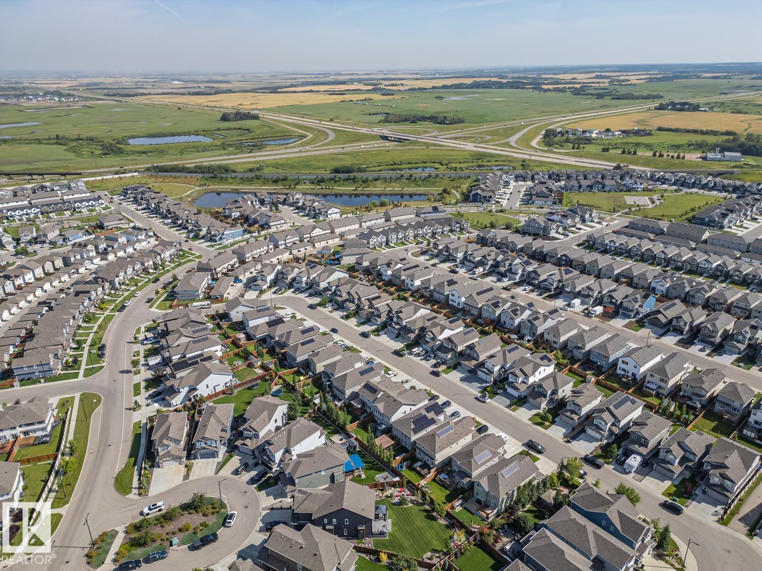 121 SUNWOOD BAY - 38