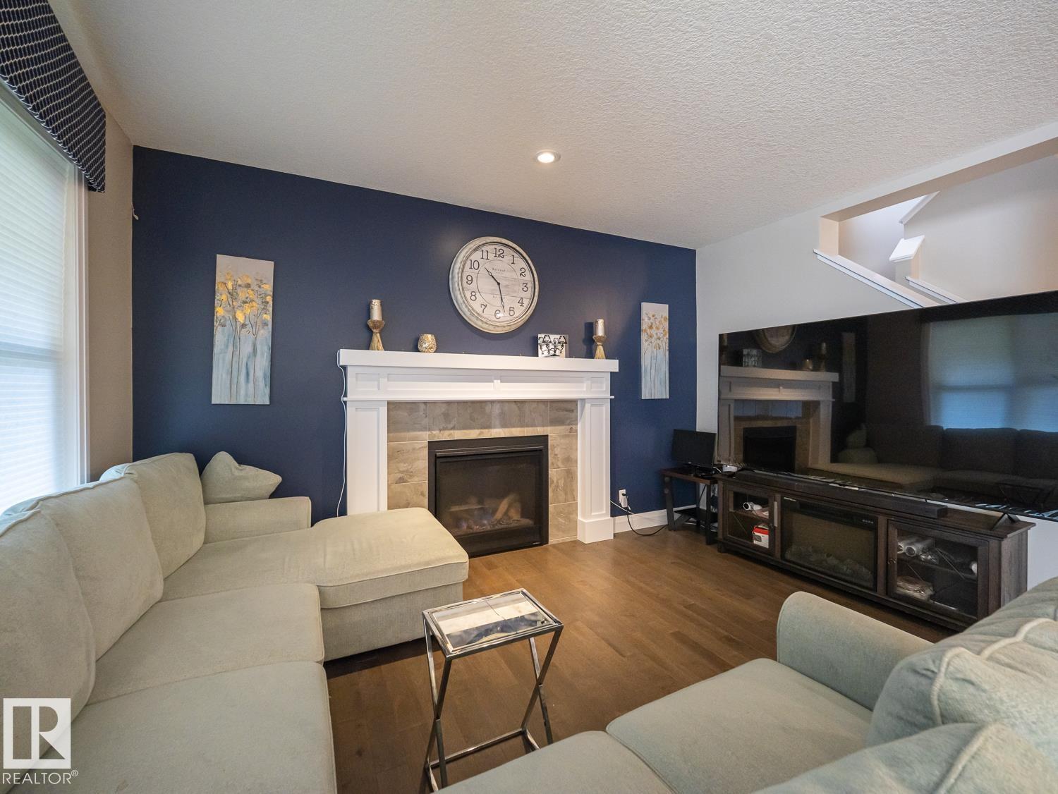 121 SUNWOOD BAY - 7