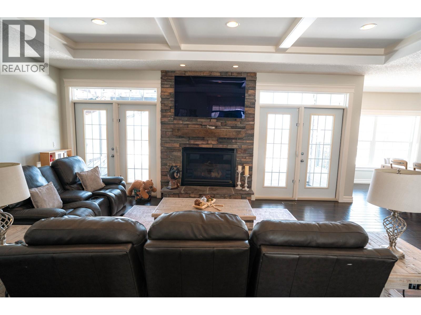 13816 CARDINAL ROAD, Charlie Lake