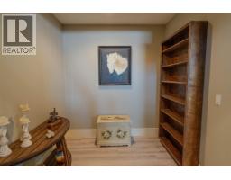 13816 Cardinal Road, Charlie Lake, BC V0C1H0 Photo 17