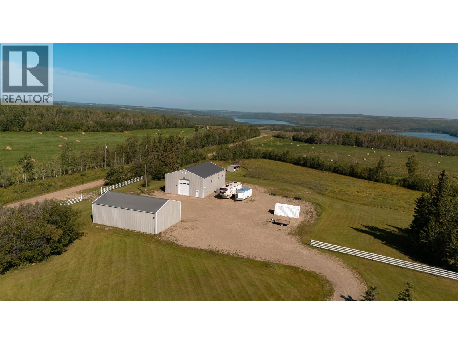13816 CARDINAL ROAD, Charlie Lake