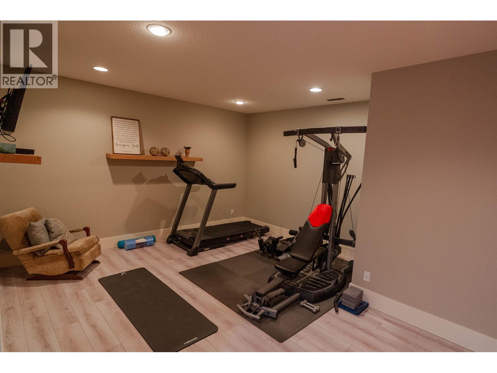 13816 CARDINAL ROAD, Charlie Lake