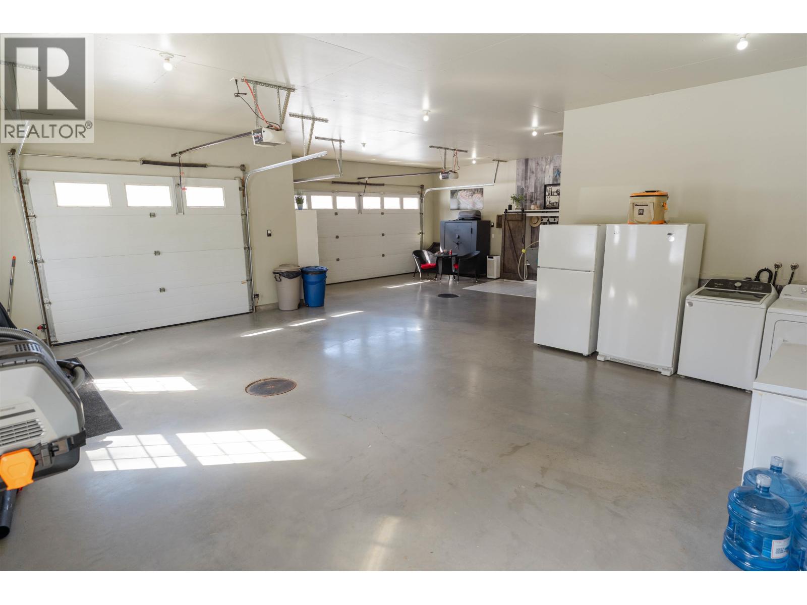 13816 CARDINAL ROAD, Charlie Lake