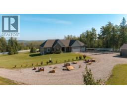13816 Cardinal Road, Charlie Lake, BC V0C1H0 Photo 31