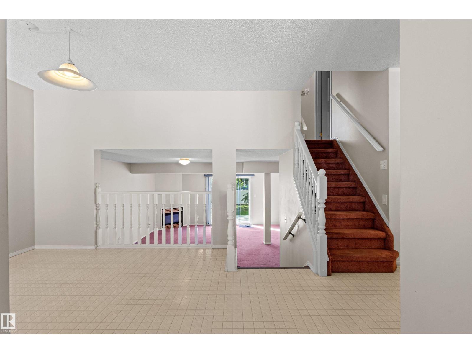 #12 3311 58 ST NW - 9