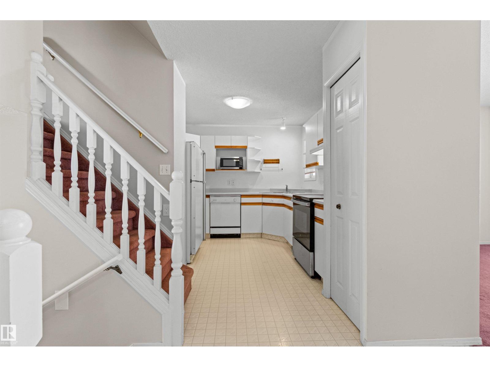 #12 3311 58 ST NW - Image 12