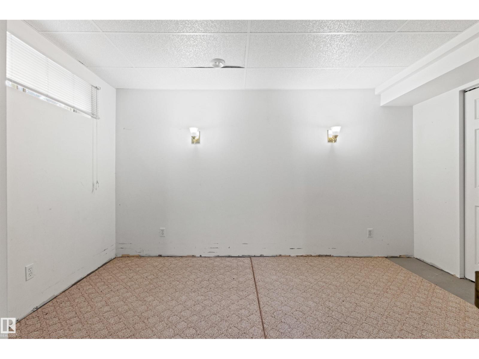 #12 3311 58 ST NW - 46