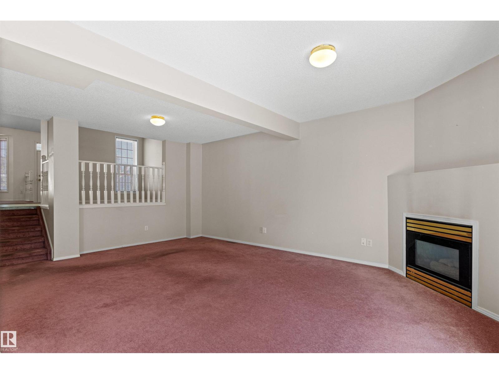 #12 3311 58 ST NW - 37