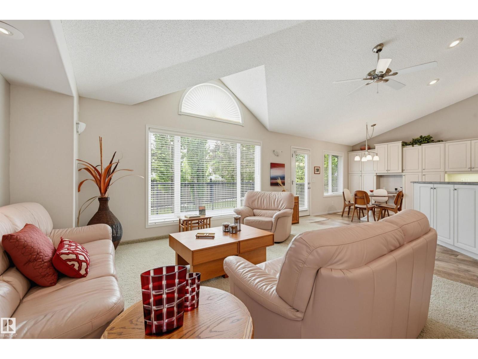 #15 600 REGENCY DR - Image 4