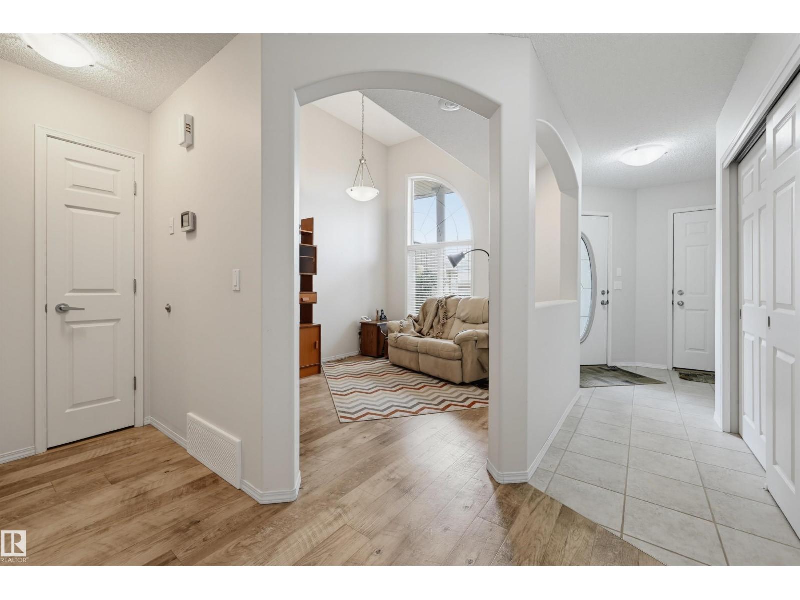 #15 600 REGENCY DR - Image 23