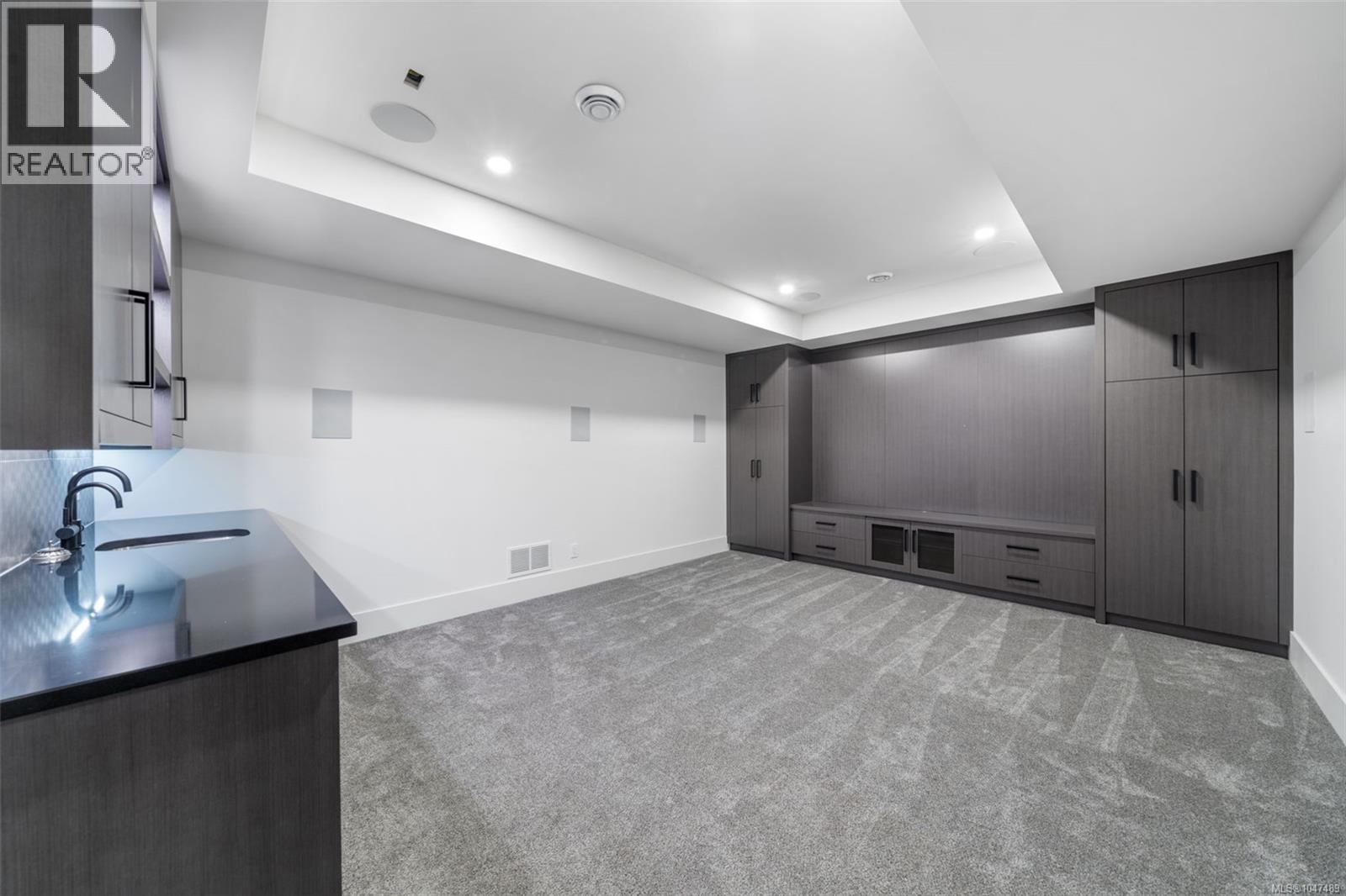 1221 Viewtop Rd - 4